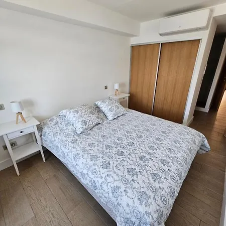Tres Grand Deux Pieces Marines De Apartament *